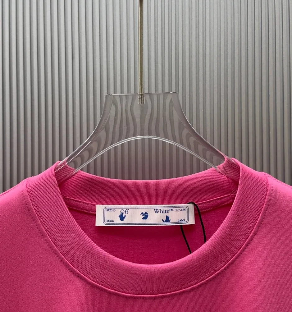 1786092885833706.jpg オフホワイト Tシャツ 偽物 フラワーモチーフグラフィック クルーネック半袖Tシャツ ピンク