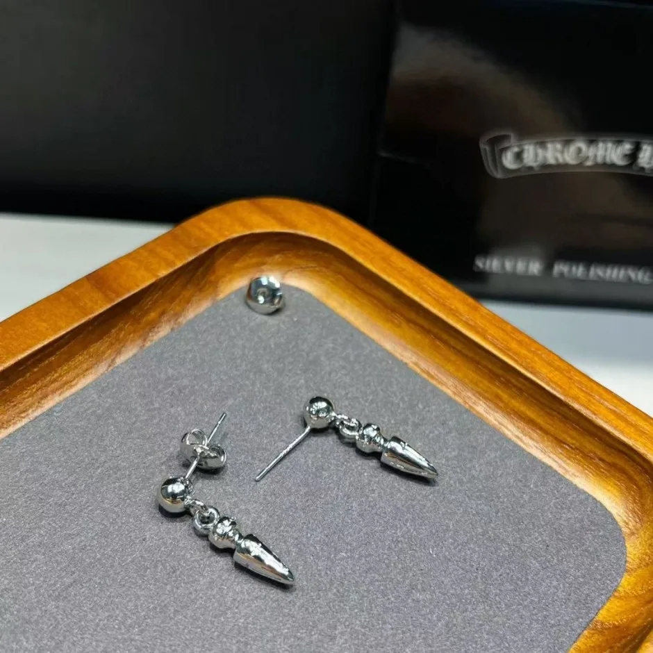 1786176645680855.jpg おしゃれ ダガーモチーフ ドロップピアス クロムハーツ イヤリング 偽物