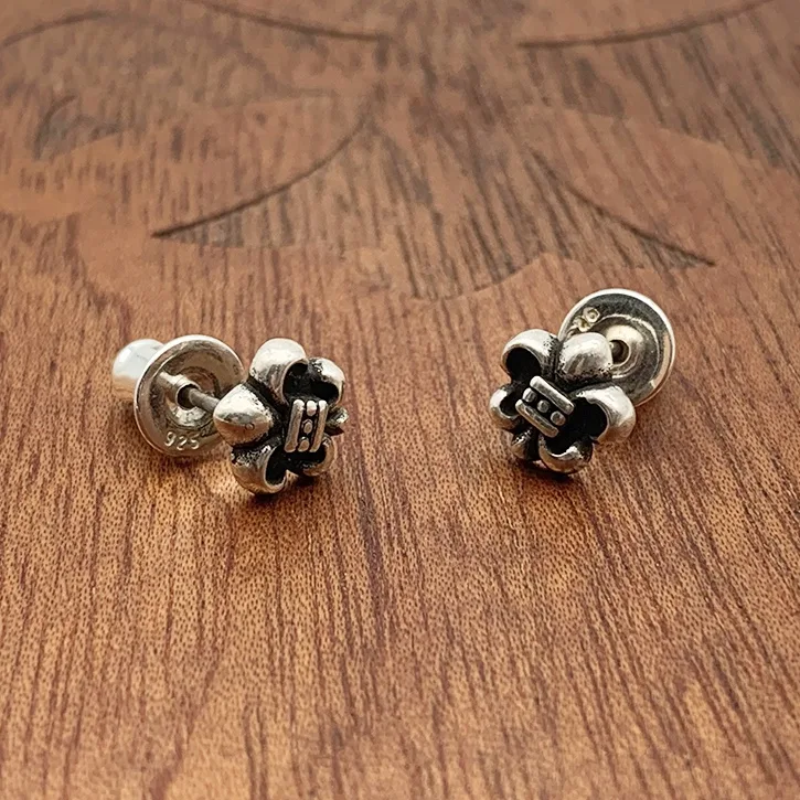 1786180469288962.jpg BSフレア モチーフ スタッドピアス クロムハーツ イヤリング 偽物 合わせやすい