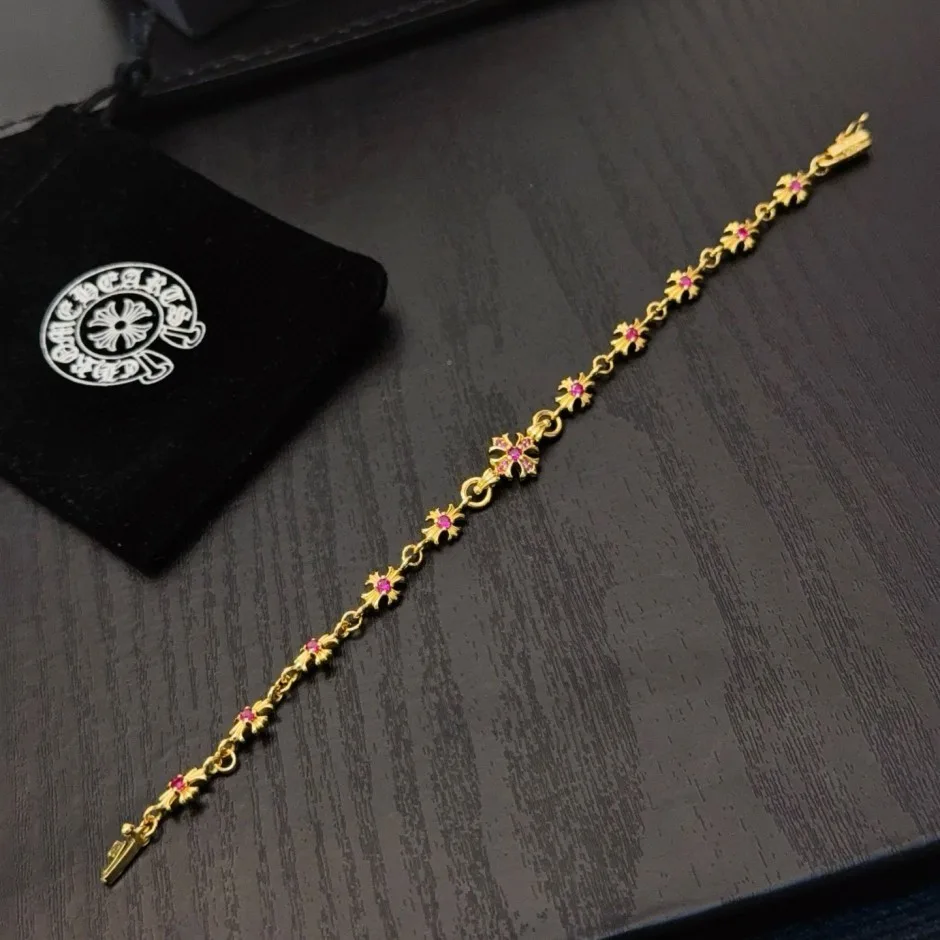 おしゃれ クロムハーツ ブレスレット 偽物 クロスモチーフ ビジュー チェーンブレスレット