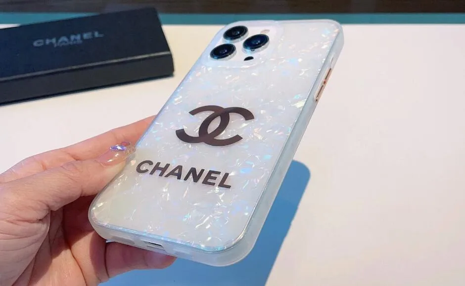 可愛い おしゃれ iPhone 14 ケース シャネル アイフォンケース コピー シェル風 スマホケース 可愛い おしゃれ iPhone 14 ケース シャネル アイフォンケース コピー シェル風 スマホケース