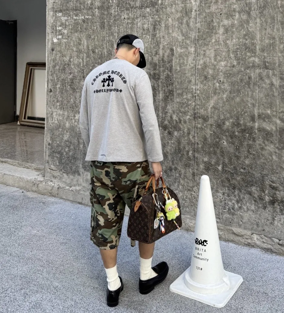 ユニセックス 人気 カジュアル クロムハーツ Tシャツ 偽物 クロスモチーフ 長袖Tシャツ