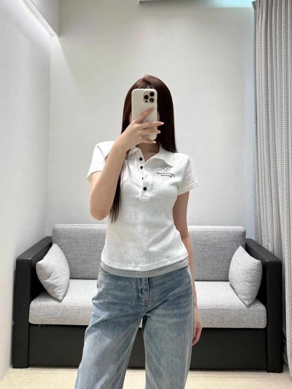 1786349966163488.webp 洗練された 配色 ロゴ 半袖ポロシャツ クロムハーツ Tシャツ 偽物 ホワイト