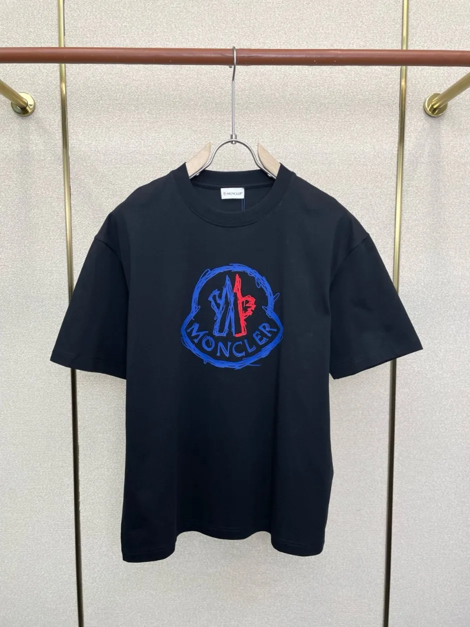 1786428168919572.webp 定番 カジュアル モンクレール Tシャツ 偽物 ロゴプリント 半袖Tシャツ
