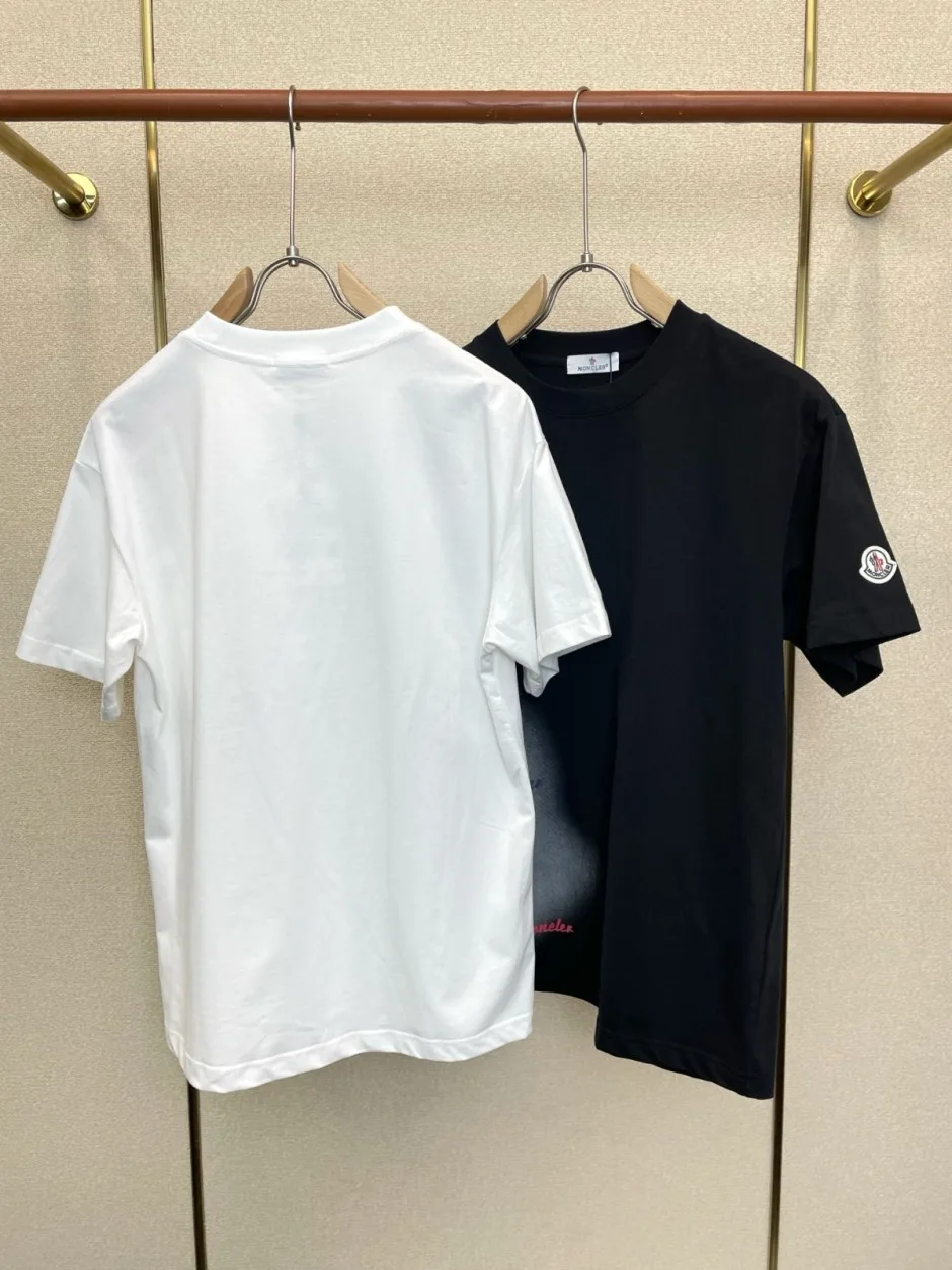 1786429861812649.webp おしゃれ 合わせやすい モンクレール Tシャツ 偽物 クルーネック半袖Tシャツ