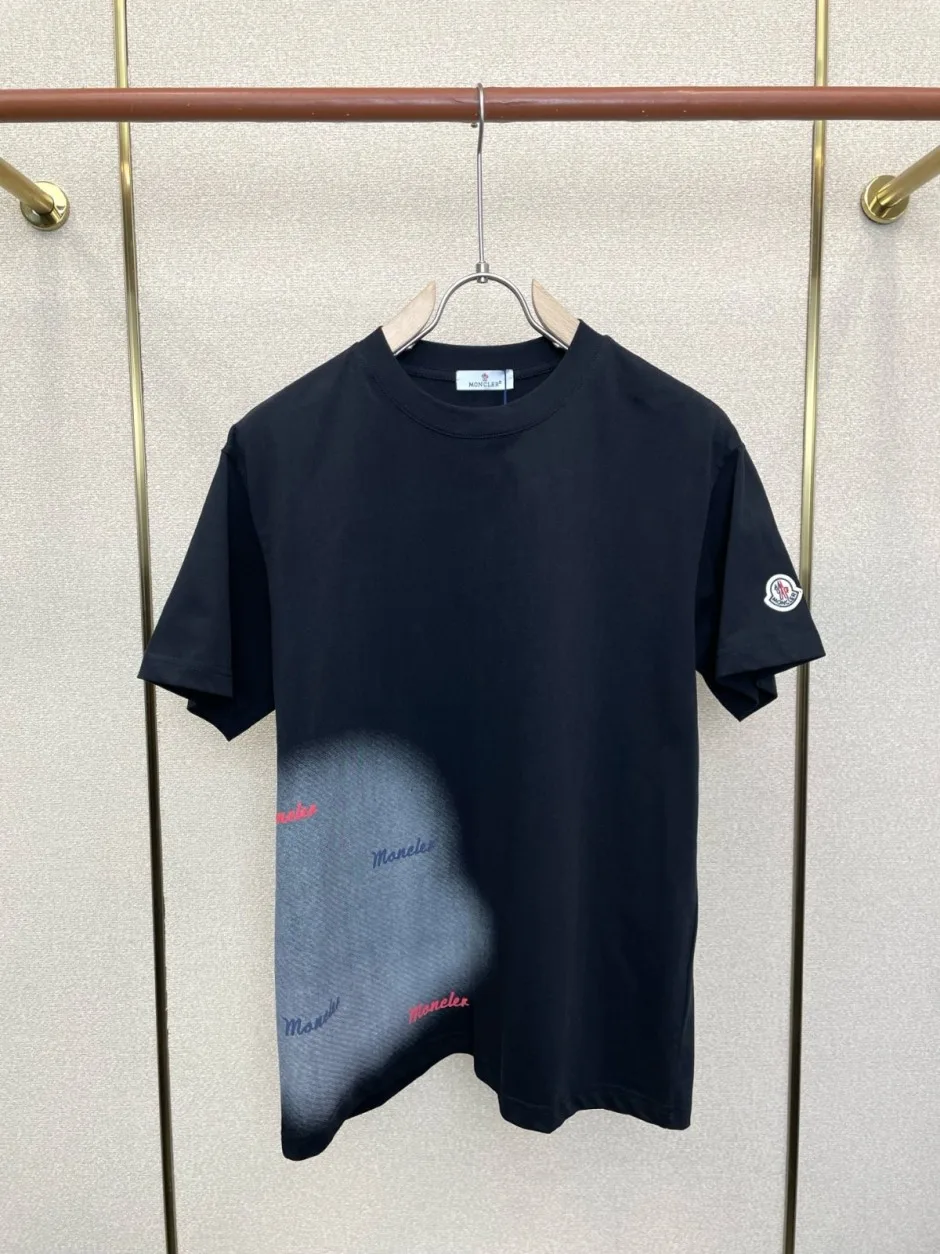 1786429863105112.webp おしゃれ 合わせやすい モンクレール Tシャツ 偽物 クルーネック半袖Tシャツ