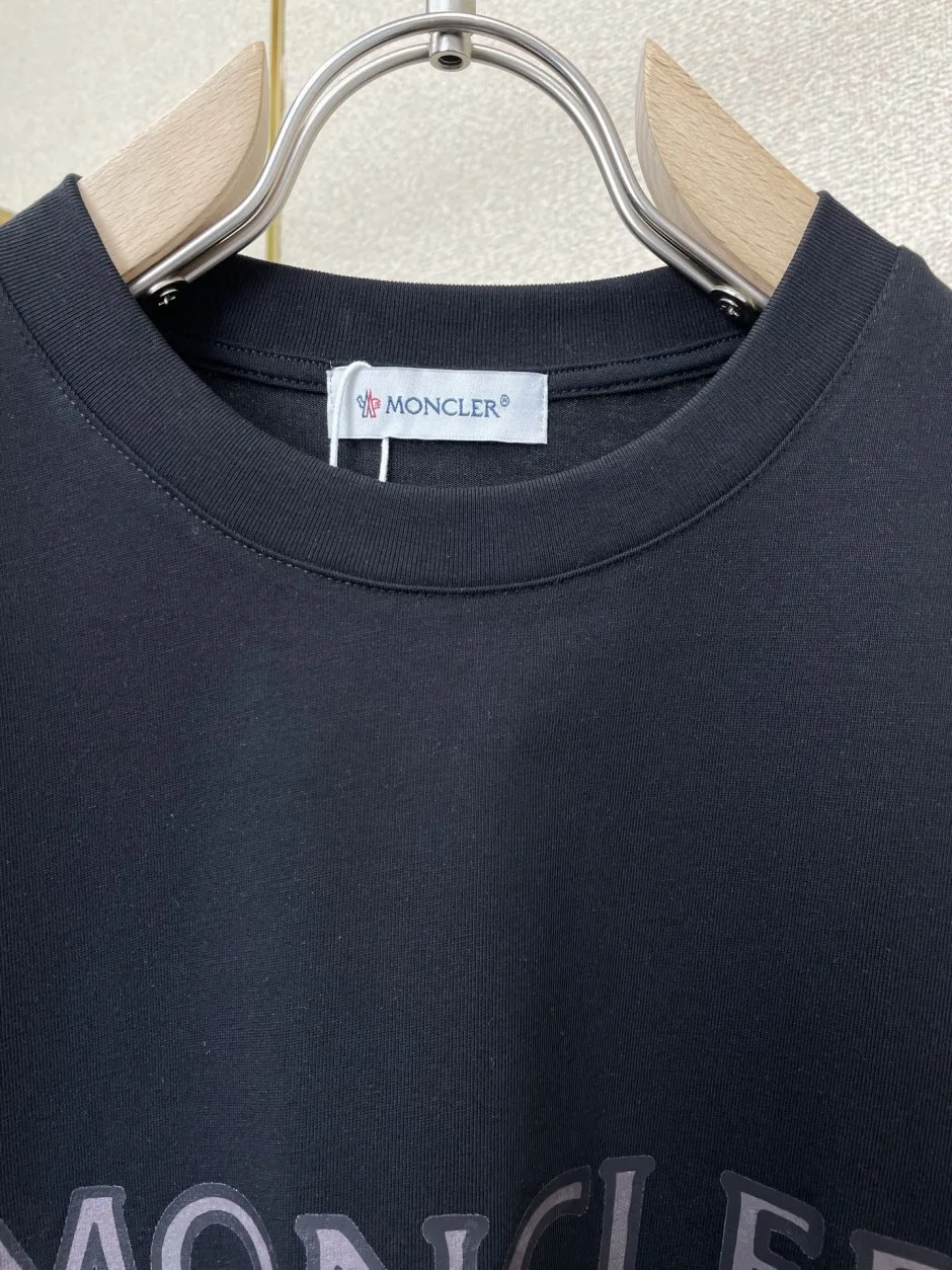 1786431112619742.webp カジュアル ロゴプリント モンクレール Tシャツ 偽物 クルーネック 半袖Tシャツ