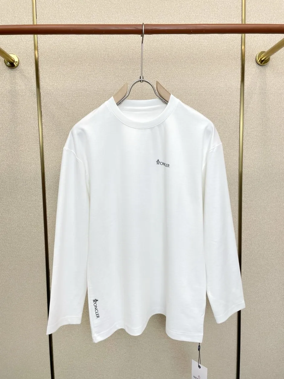 シンプル 洗練された ロゴ 長袖Tシャツ モンクレール Tシャツ 偽物 合わせやすい
