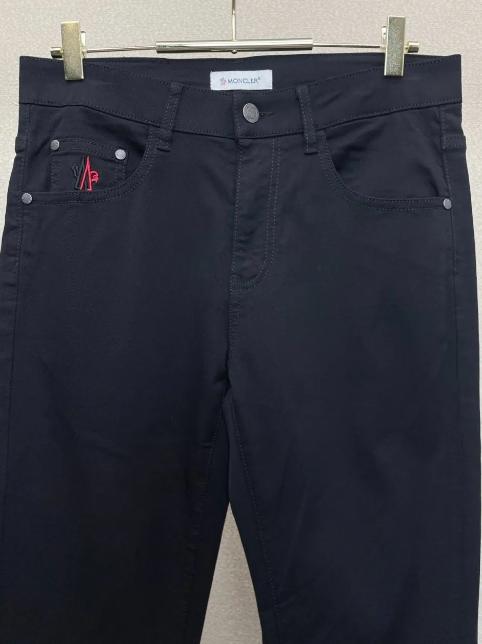 シンプル 合わせやすい モンクレール ジーンズ 偽物 デニムパンツ
