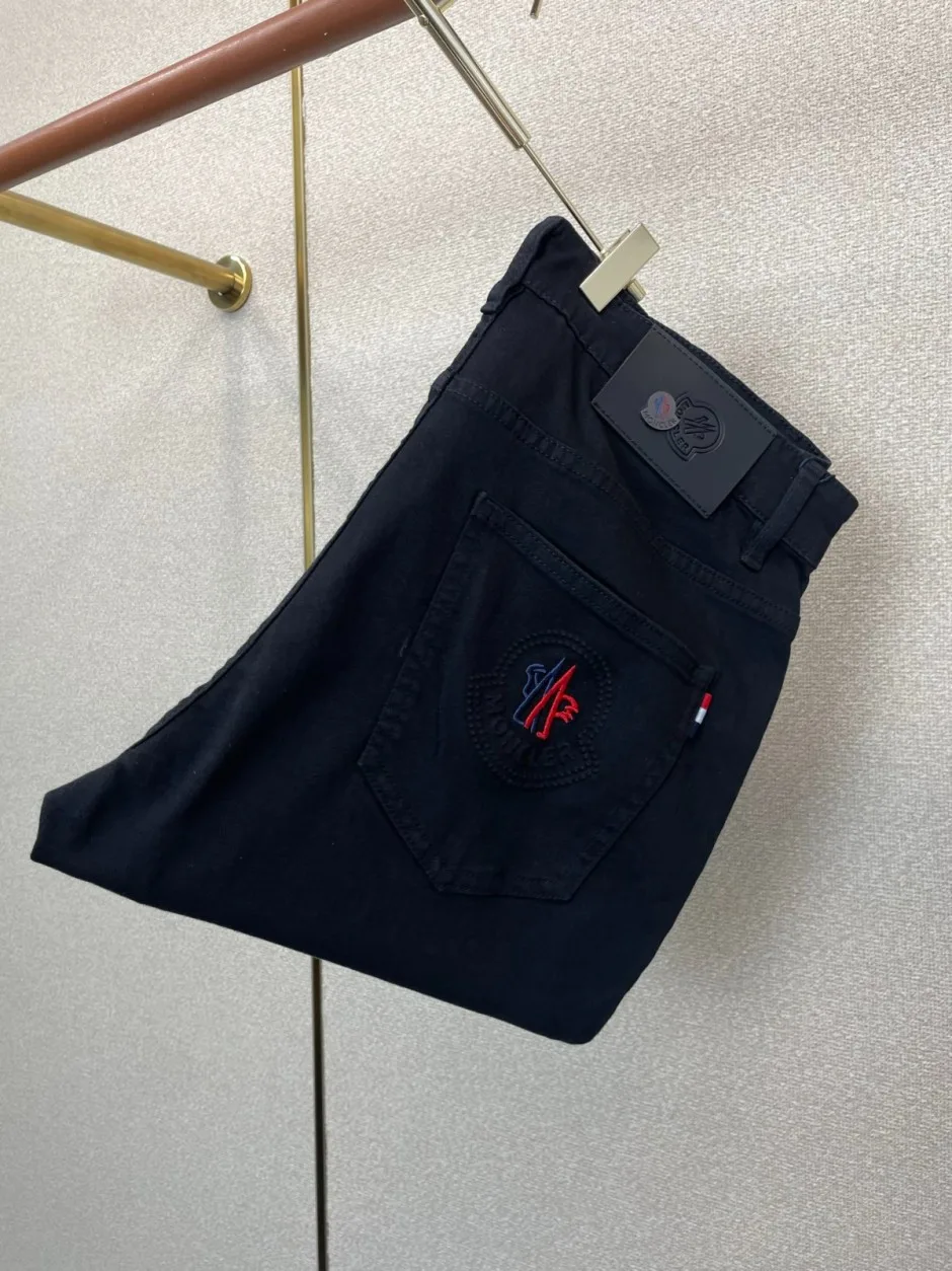 1786503699373977.webp モンクレール ジーンズ 偽物 シンプル 合わせやすい デニムパンツ