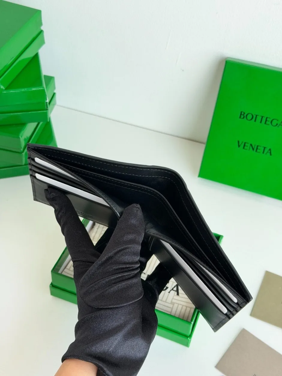 二つ折り財布 小銭入れなし ボッテガ・ヴェネタ 財布 コピー イントレチャートレザー ブラック