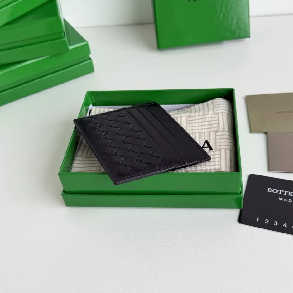 ボッテガ・ヴェネタ 財布 コピー イントレチャートレザー カードケース ブラック