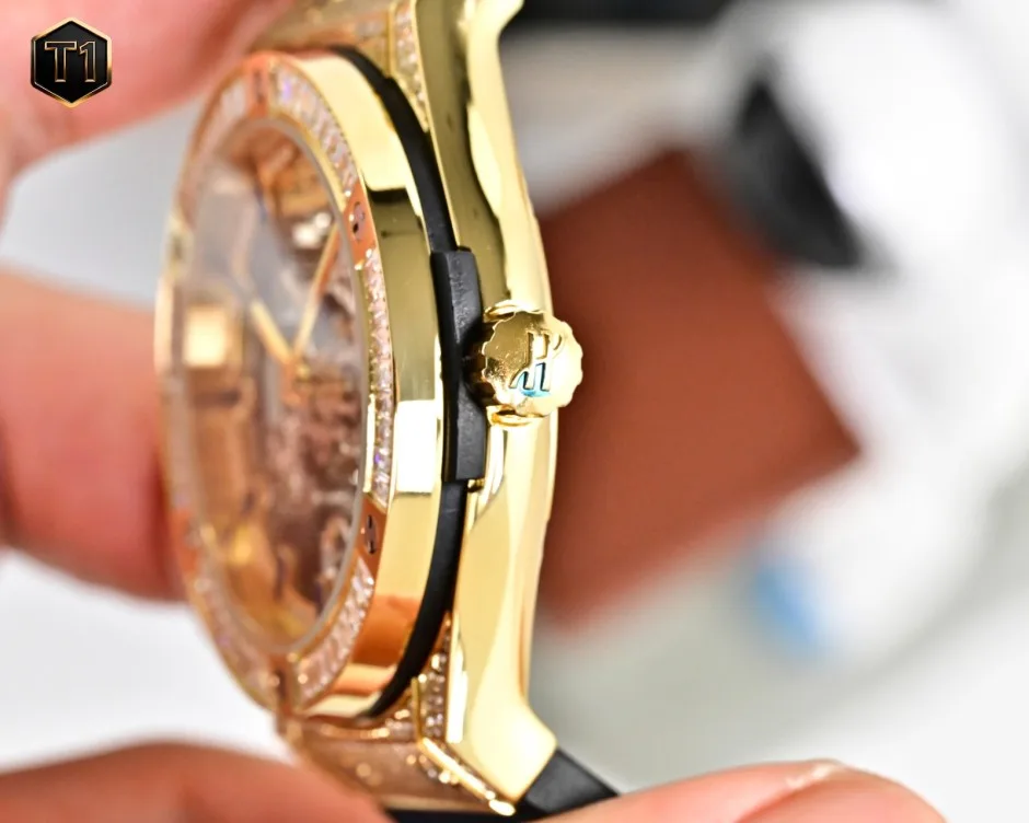 圧倒的な存在感 スケルトン×フルパヴェ ウブロ 時計 コピー メンズウォッチ 45mm