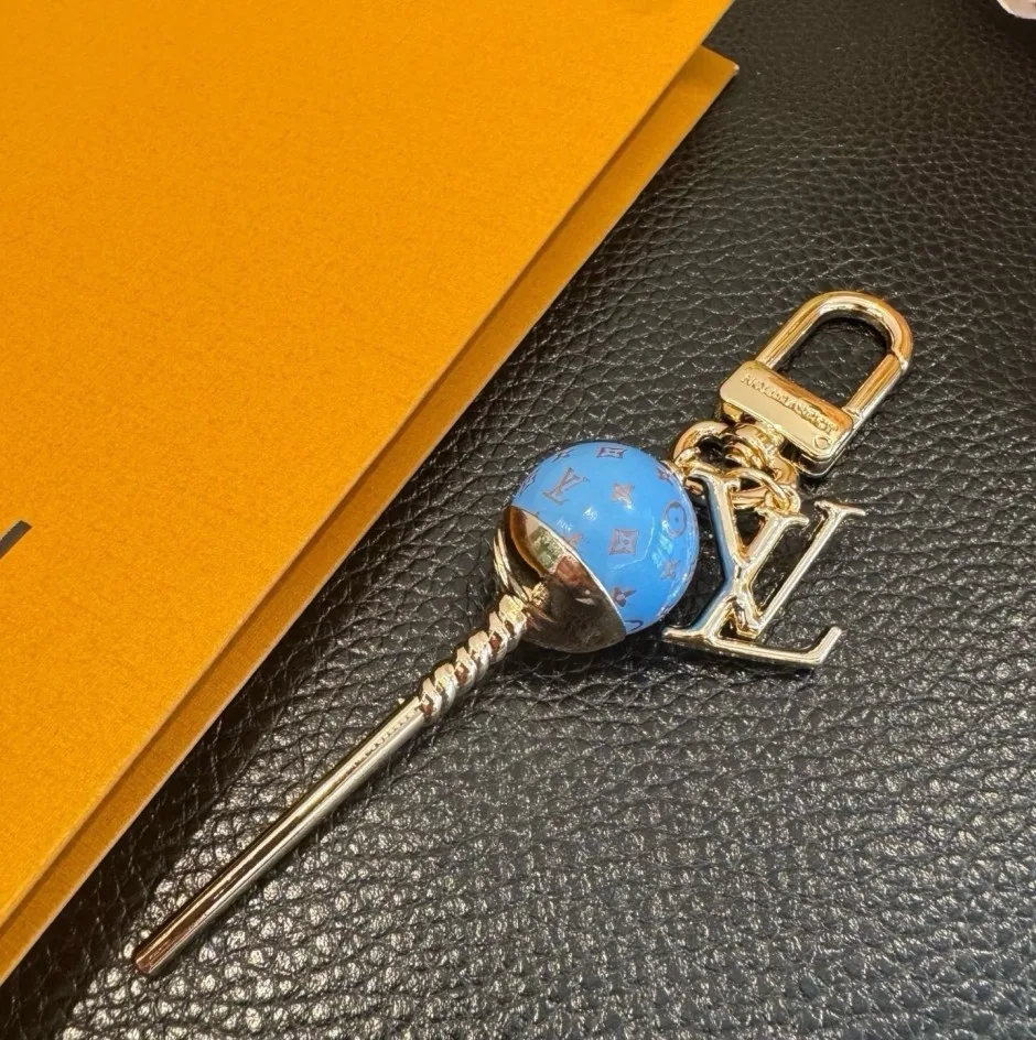 圧倒的な可愛さ LV スイーツ バッグチャーム ルイ・ヴィトン キーホルダー 偽物
