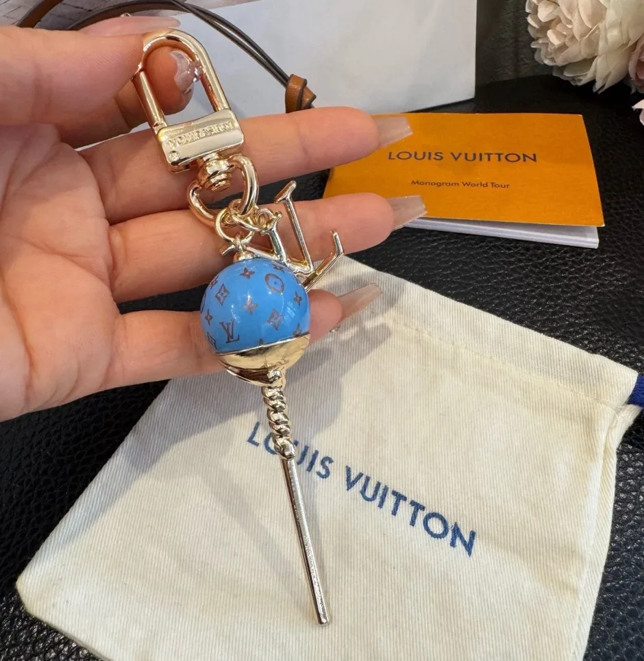 圧倒的な可愛さ LV スイーツ バッグチャーム ルイ・ヴィトン キーホルダー 偽物