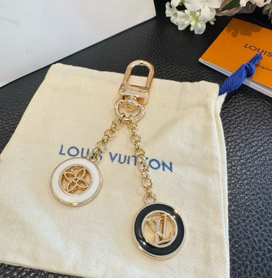 1787199119103010.webp おしゃれ ルイ・ヴィトン キーホルダー 偽物 バッグチャーム・LV ノーティカル