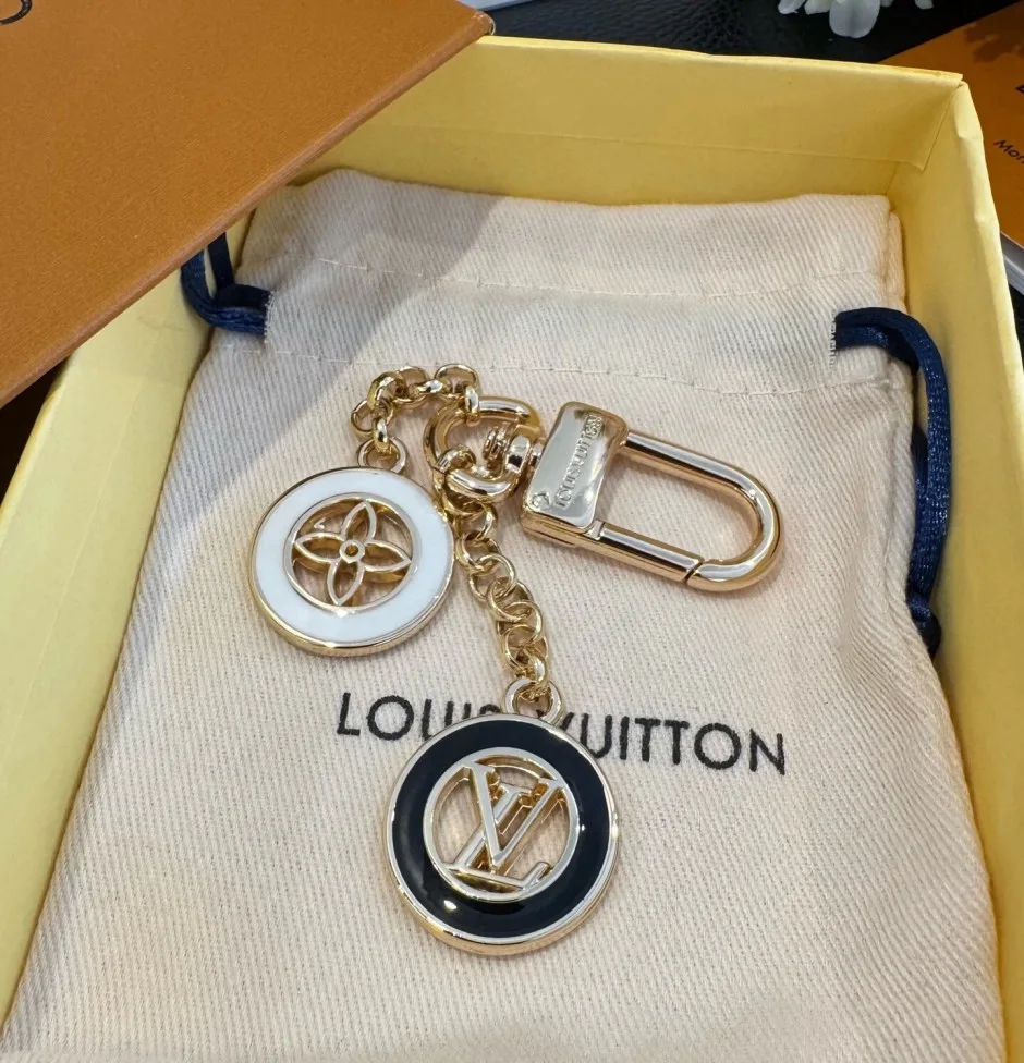 1787199196840382.webp おしゃれ ルイ・ヴィトン キーホルダー 偽物 バッグチャーム・LV ノーティカル