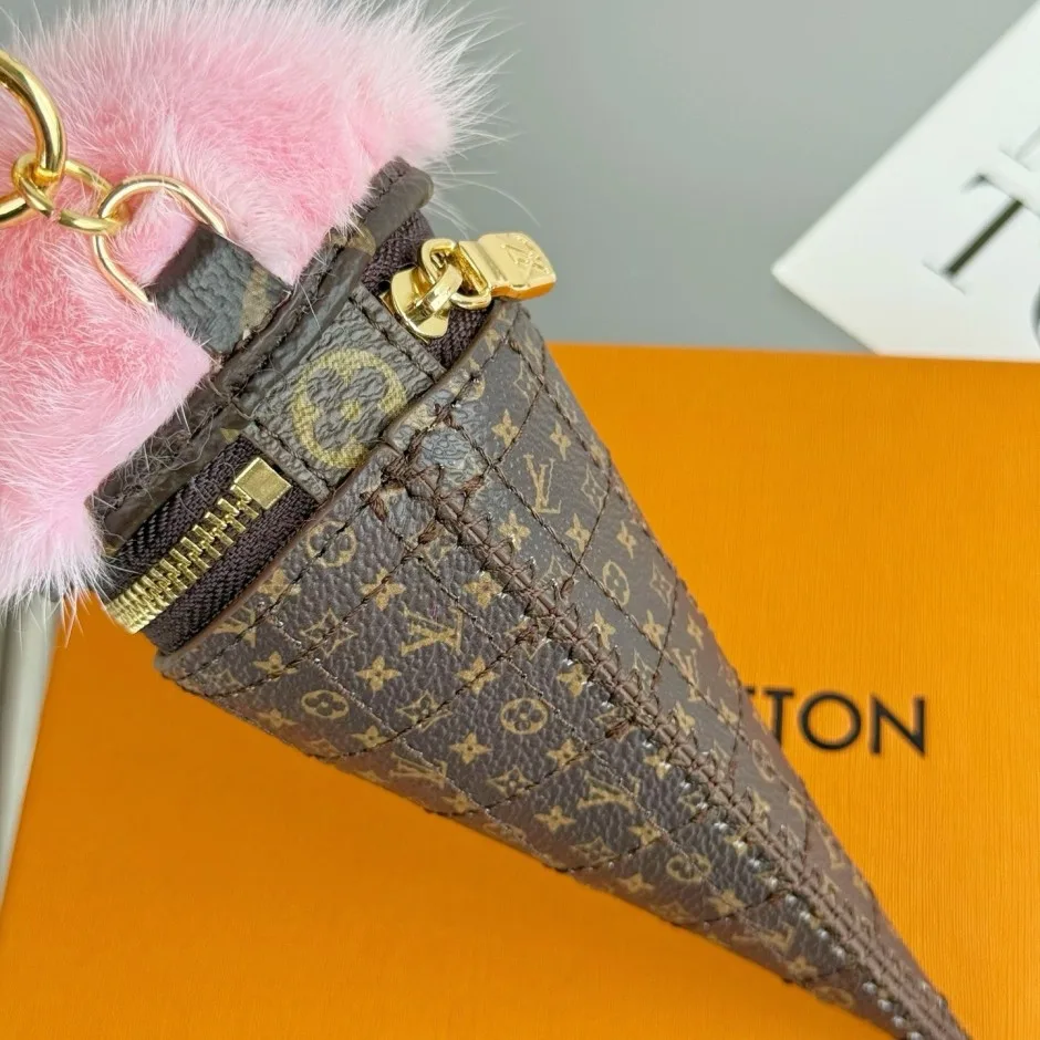 1787201218629129.webp 人気 可愛い ルイ・ヴィトン キーホルダー 偽物 バッグチャーム・LV アイスクリーム