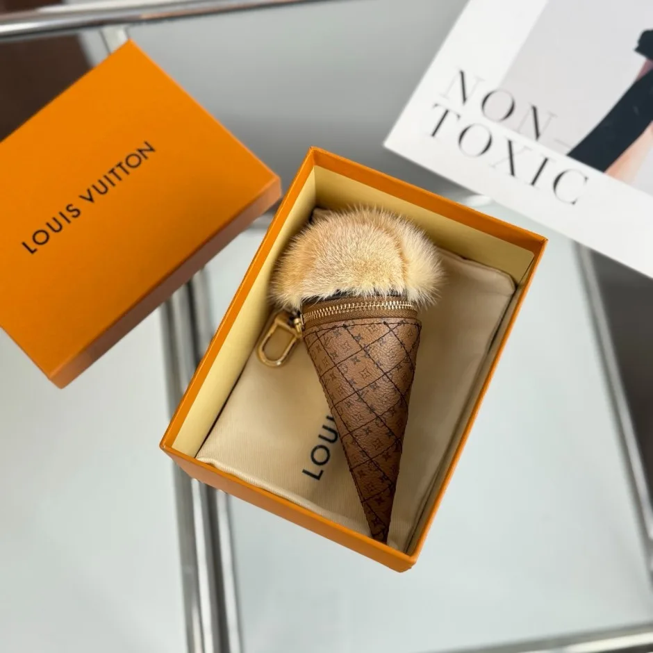 1787201517398932.webp ルイ・ヴィトン キーホルダー 偽物 人気 可愛い バッグチャーム・LV アイスクリーム