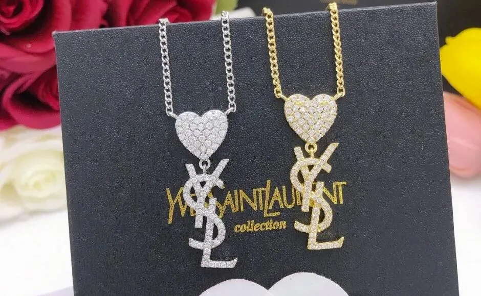 イヴ・サンローラン ハート YSLモノグラム パヴェ ネックレス 偽物 イヴ・サンローラン ハート YSLモノグラム パヴェ ネックレス 偽物