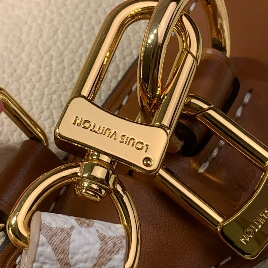 1787307015788020.webp 可愛い LV モンツリ ミニバックパック ルイ・ヴィトン スーパーコピー M2A079