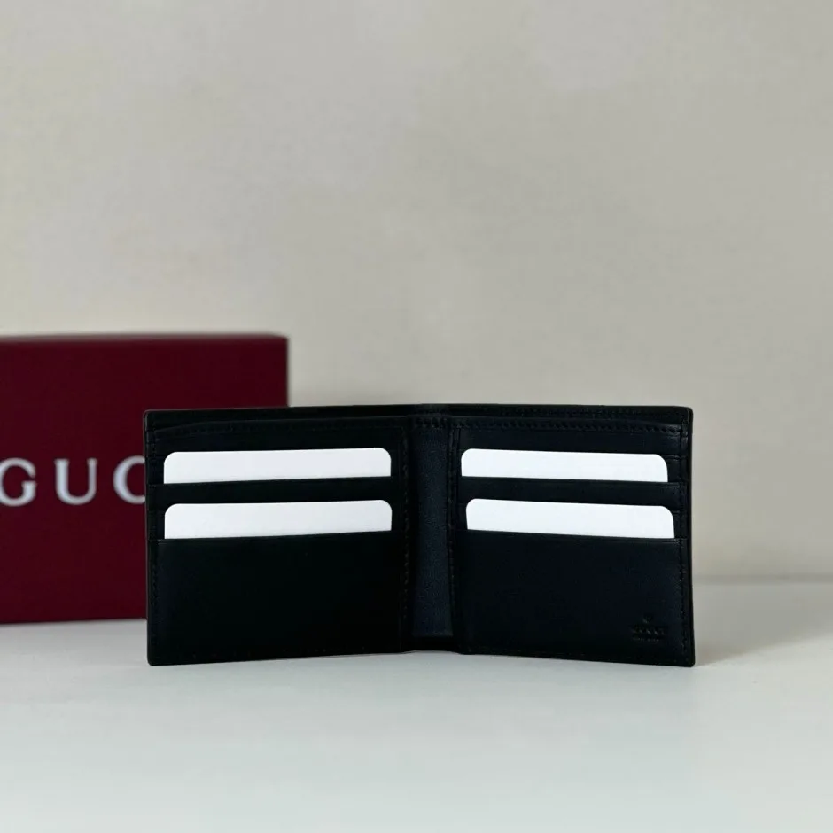 ホースビット付き 二つ折り財布 グッチ スーパーコピー 846950 ブラック