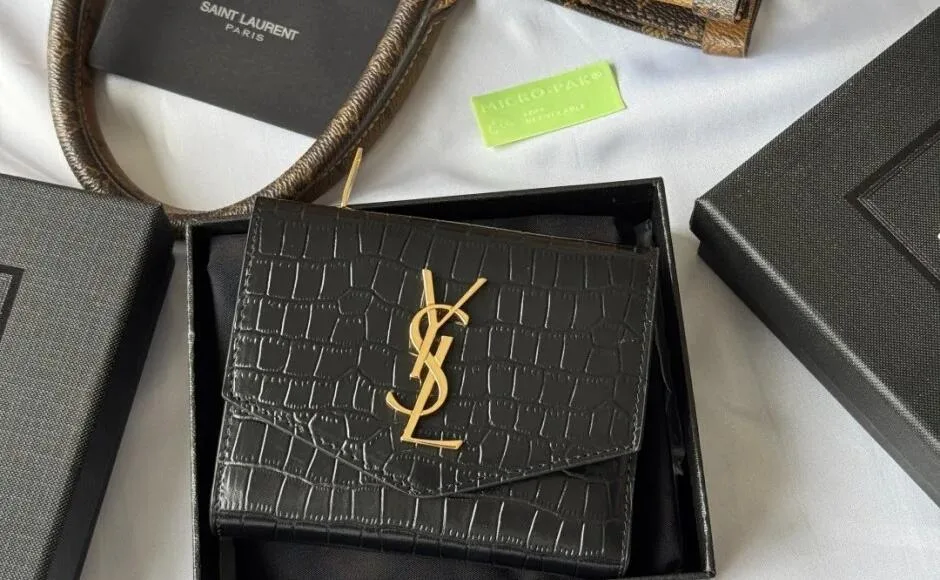 YSL クロコ型押し コンパクトウォレット イヴ・サンローラン 財布 スーパーコピー 小銭入れ