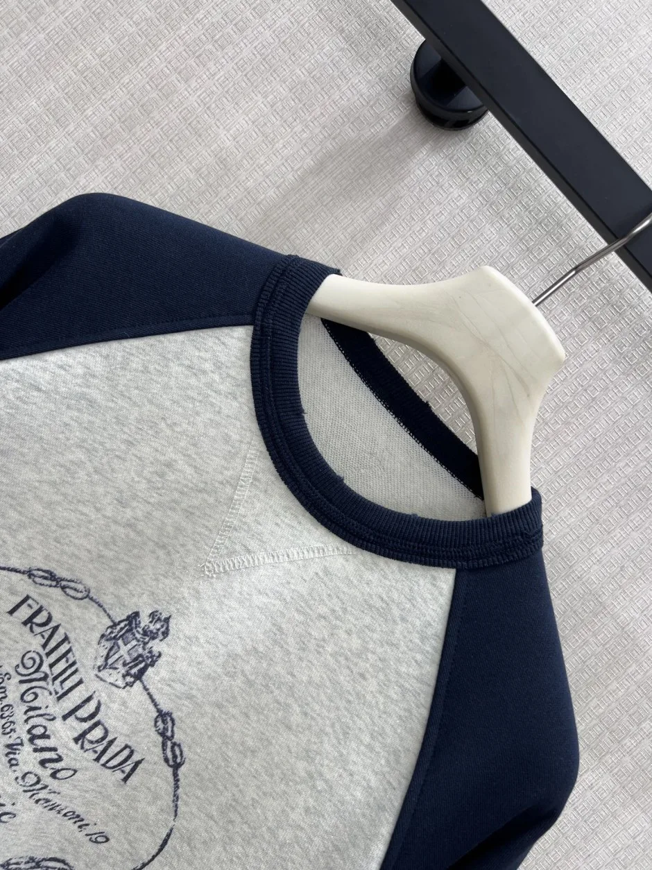 カジュアル 配色 ラグランスリーブスウェット プラダ Tシャツ コピー コットン