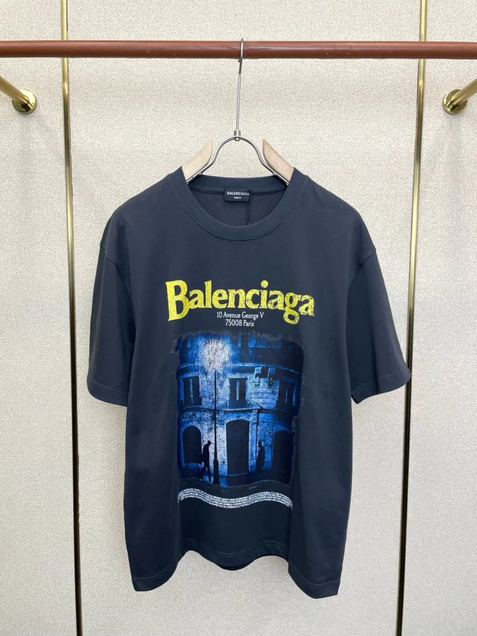 1788089323253115.webp お洒落 プリント入り 半袖Tシャツ バレンシアガ Tシャツ 偽物 クルーネック