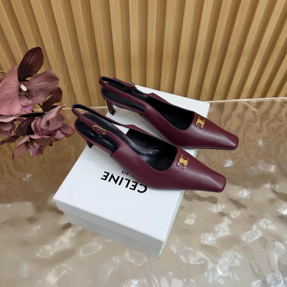 1788320396633227.webp 人気 洗練された トリオンフ スリングバック セリーヌ パンプス コピー ボルドー