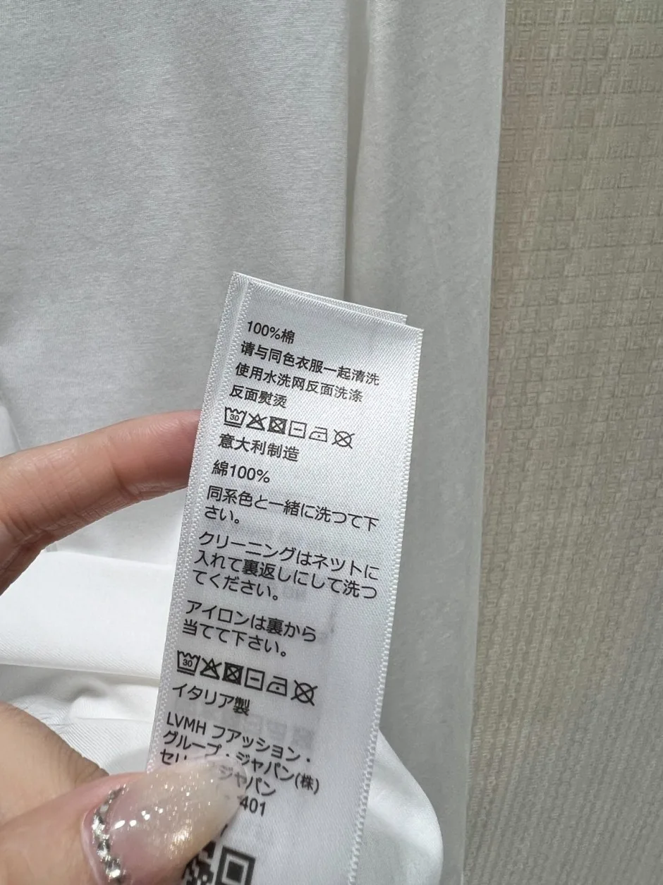 1788409348929266.webp ベーシック 合わせやすい セリーヌ Tシャツ 偽物 コットン ロゴ 長袖Tシャツ ホワイト