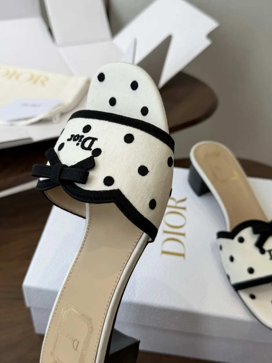 可愛い お洒落 DIOR Dway 3.5ｃｍミュール ディオール サンダル コピー ホワイト
