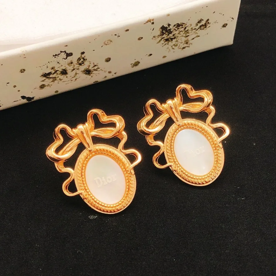 クリスチャン・ディオール イヤリング 偽物 リボンモチーフ ピアス アクセサリー