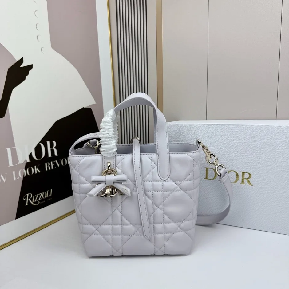 フェミニン Dior Toujours スモール ハンドバッグ クリスチャン・ディオール コピー ライトパープル