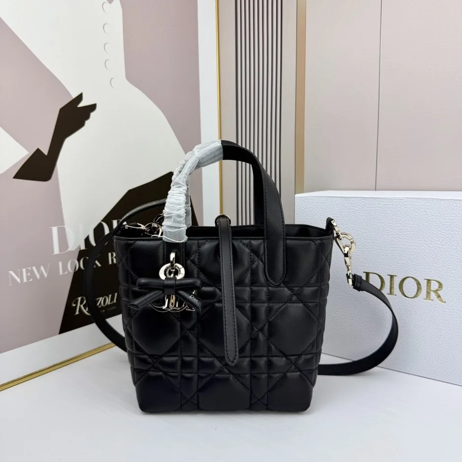 1788589496687888.webp 定番 人気 Dior Toujours スモール ハンドバッグ クリスチャン・ディオール コピー ブラック
