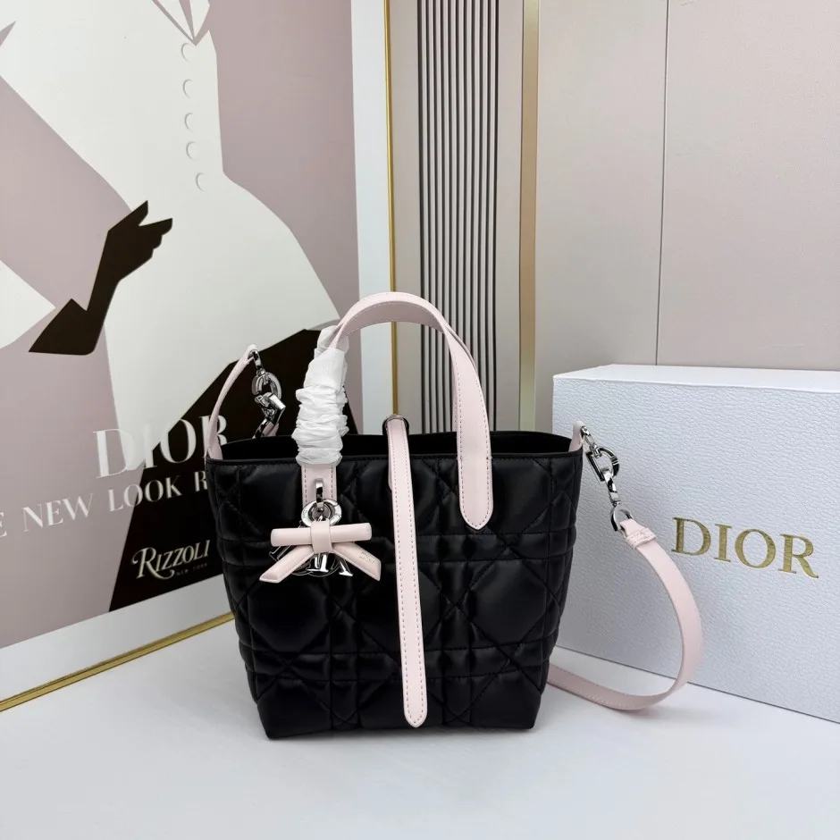 1788590218485600.webp クリスチャン・ディオール コピー 可愛い エレガント Dior Toujours スモール ハンドバッグ