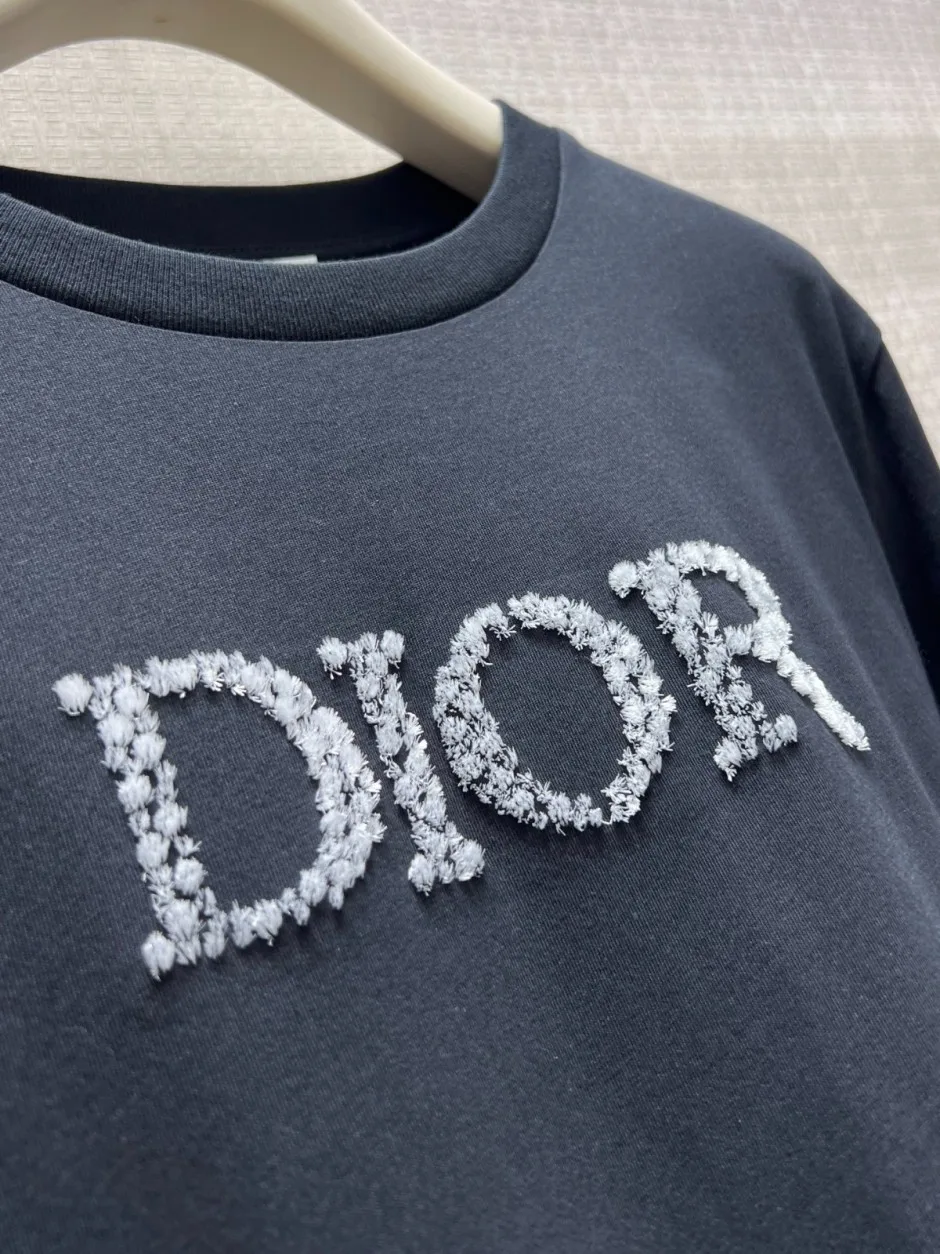 ベーシック ロゴ入り 長袖Tシャツ クリスチャン・ディオール Tシャツ コピー ブラック