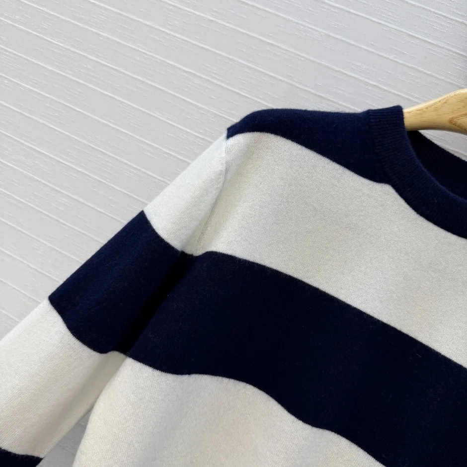 1788871896904807.webp クリスチャン・ディオール セーター 偽物 D-Stripes カシミヤ ニットプルオーバー