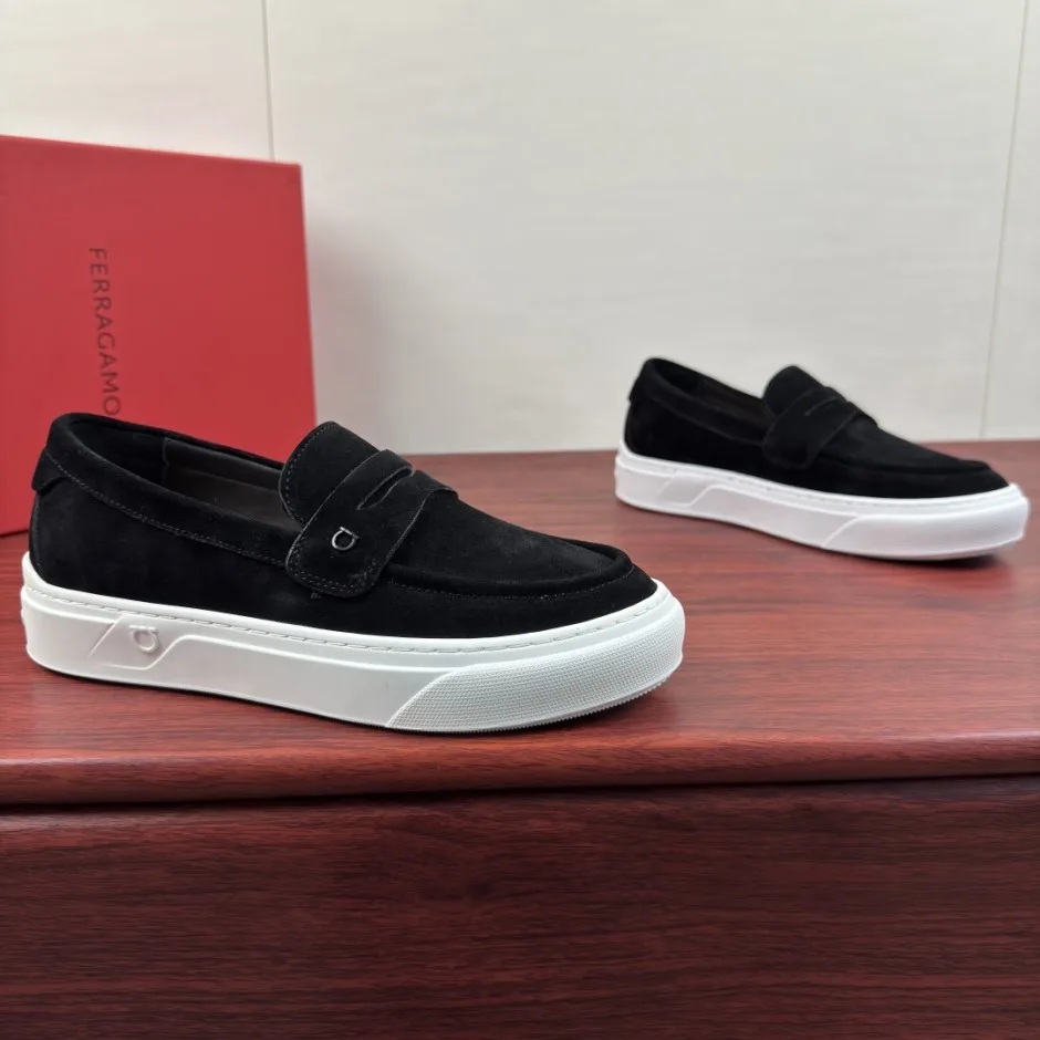1788948528530106.webp カジュアル スエード スリッポンスニーカー サルヴァトーレ・フェラガモ シューズ 偽物 ブラック