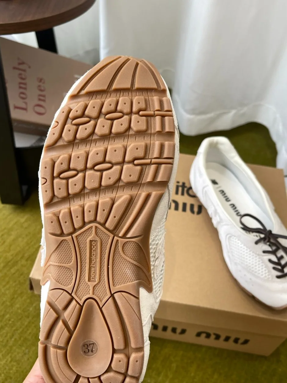 1789036216841854.webp MIUMIU × New Balance メッシュ&スエード シューズ ミュウミュウ スニーカー 偽物