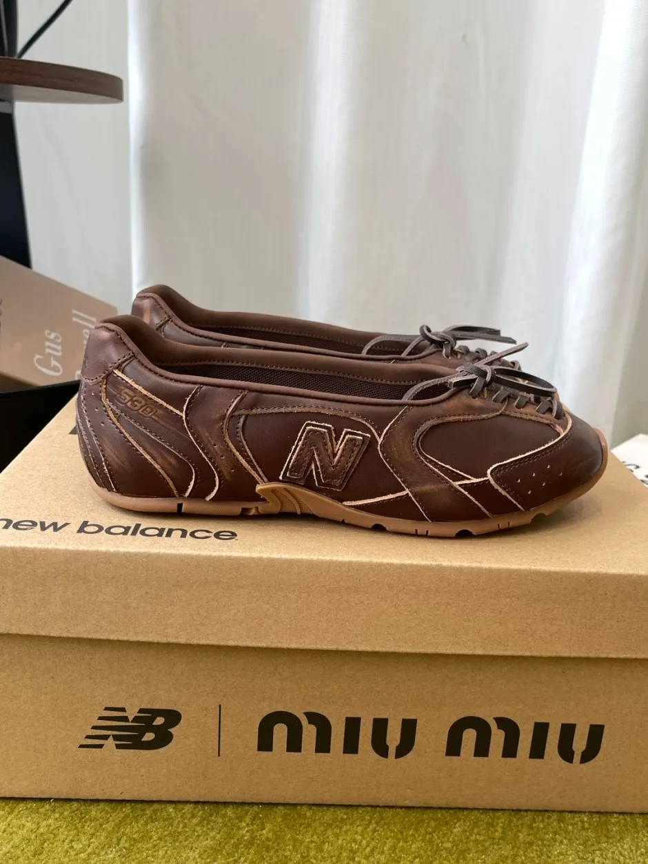 1789037480452827.webp ミュウミュウ スニーカー 偽物 MIUMIU × New Balance レザー シューズ ダークブラウン