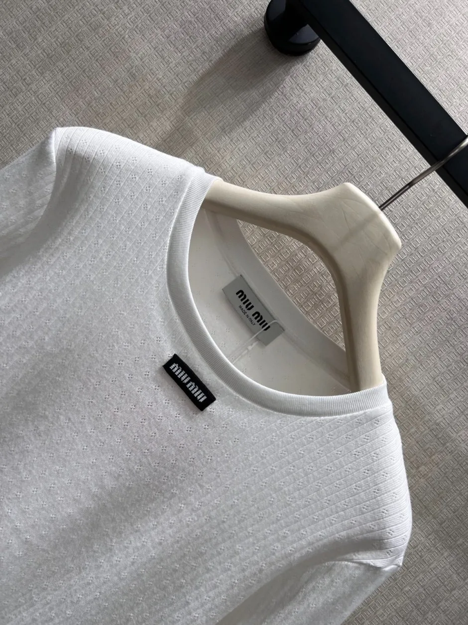 1789042986814930.webp シンプル 合わせやすい カットソー ミュウミュウ Tシャツ 偽物 コットン ホワイト
