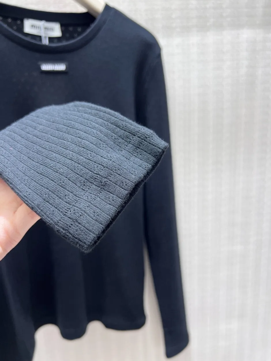 シンプル 合わせやすい カットソー ミュウミュウ Tシャツ 偽物 コットン ブラック