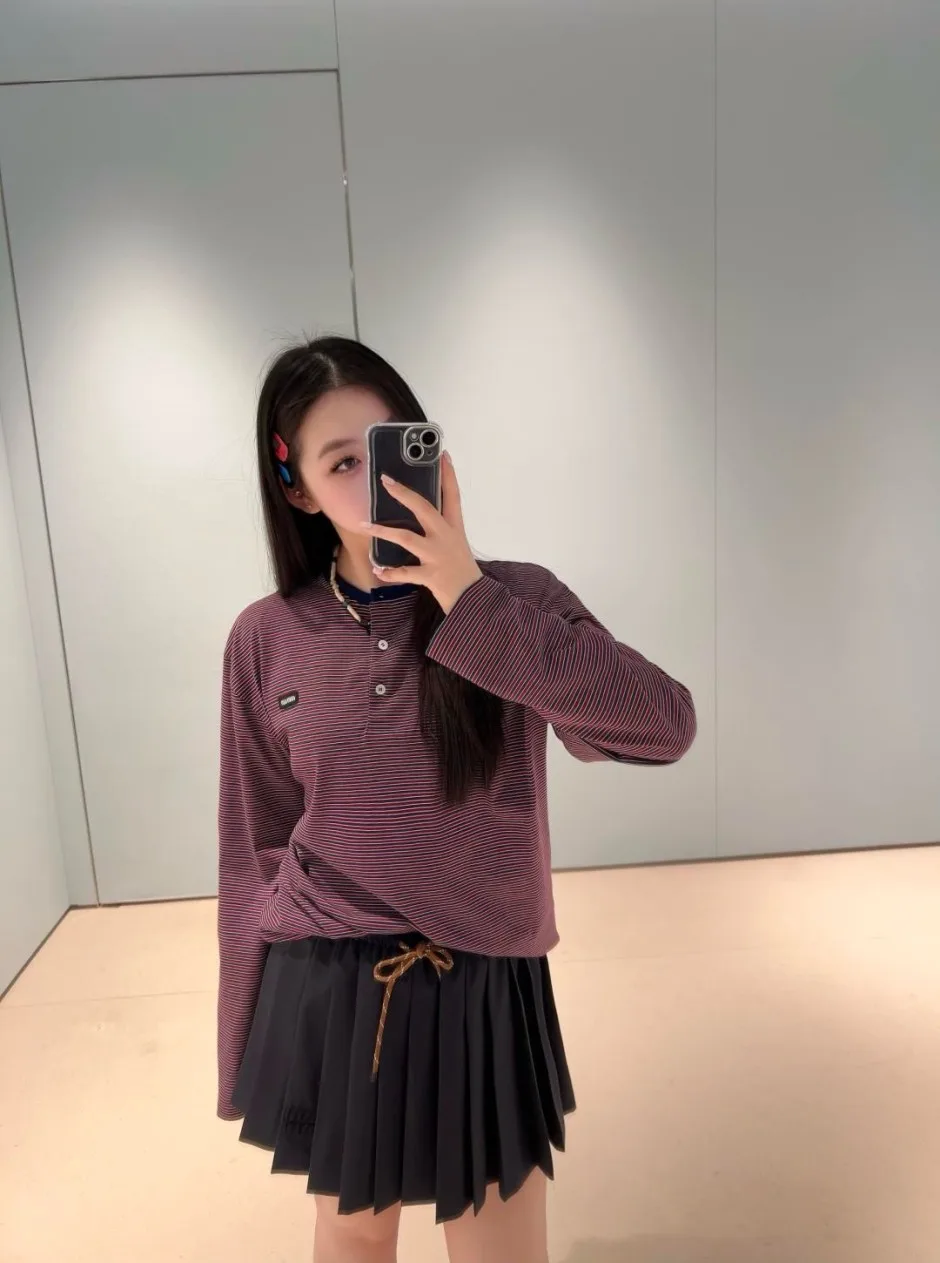 1789044416838668.webp 定番 カジュアル ボーダー柄 長袖Tシャツ ミュウミュウ Tシャツ 偽物 コットン