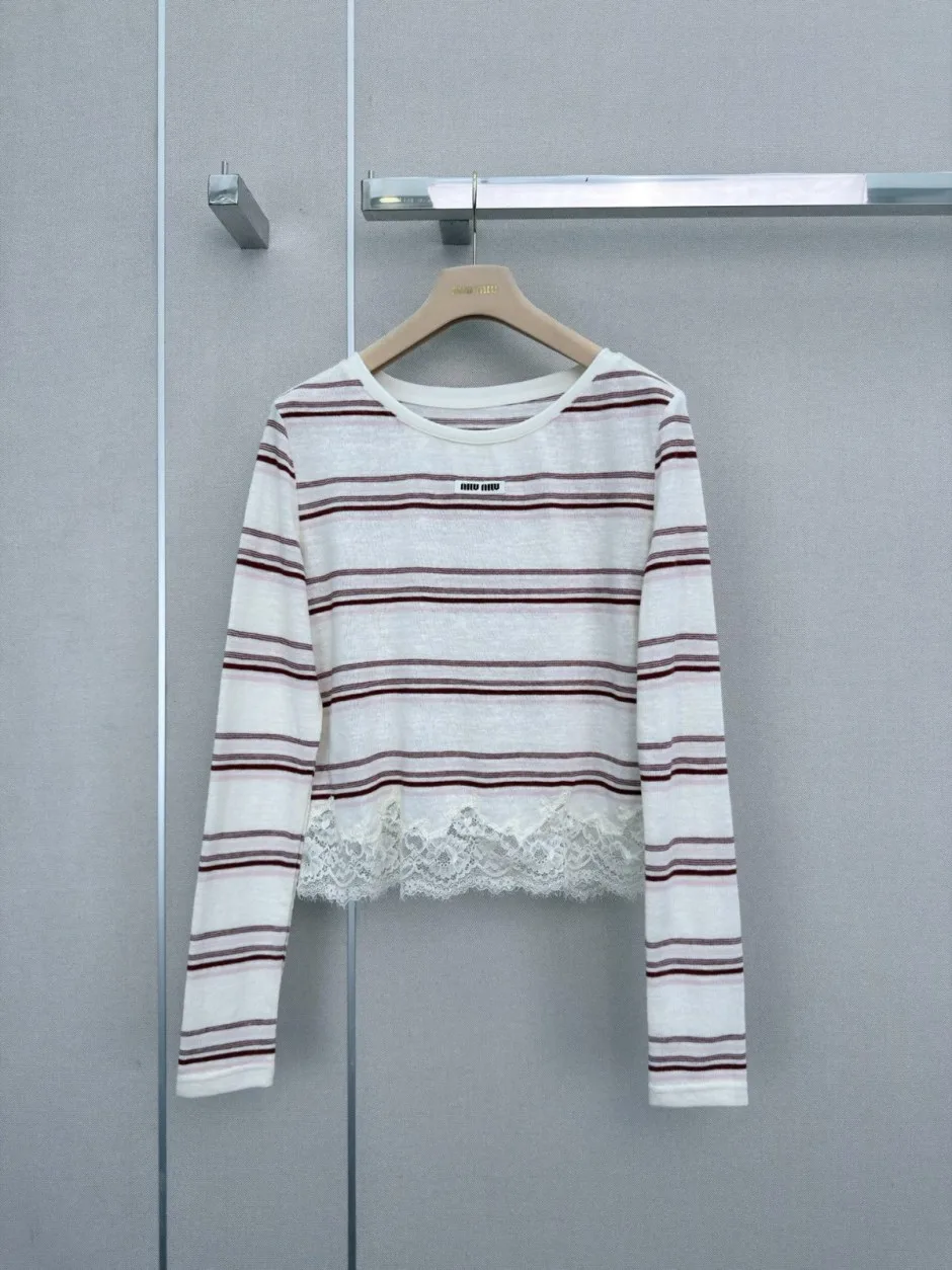 1789098906525615.webp カジュアル 可愛い クロップド 長袖Tシャツ ミュウミュウ Tシャツ 偽物