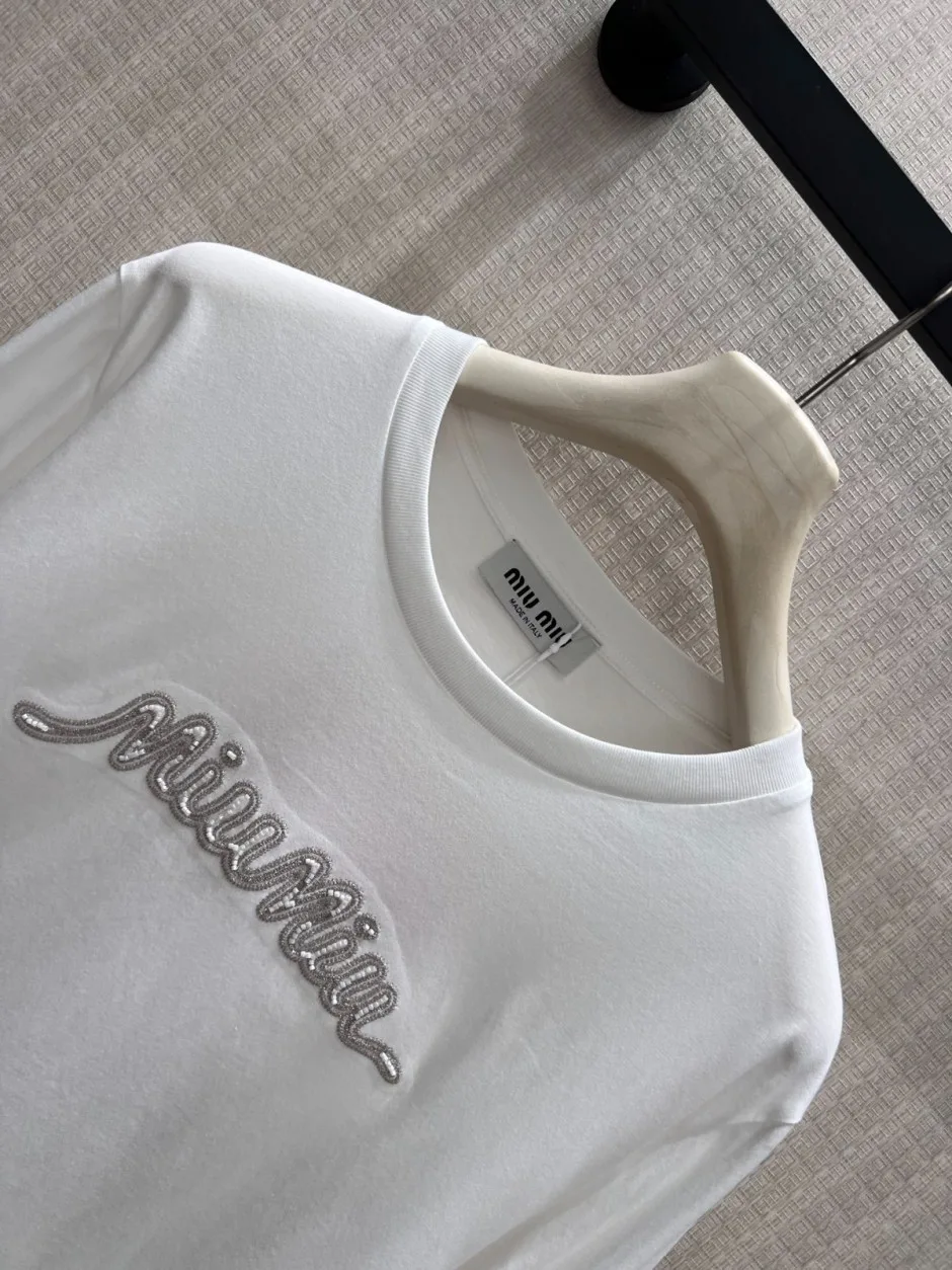 1789128284881250.webp ベーシック 合わせやすい ミュウミュウ Tシャツ 偽物 コットン 長袖Tシャツ ホワイト