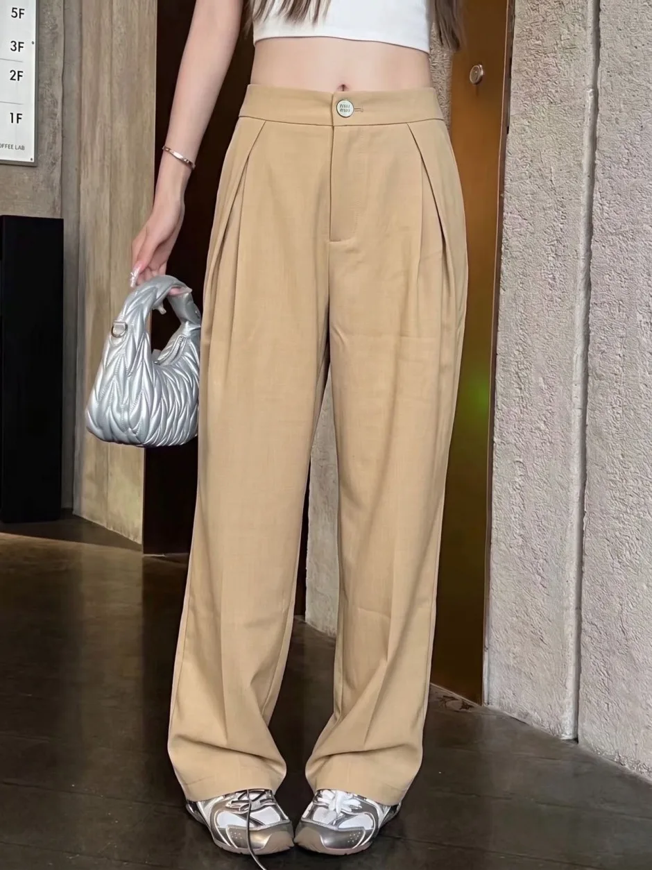洗練された タック入り スラックス ミュウミュウ パンツ 偽物 合わせやすい ベージュ
