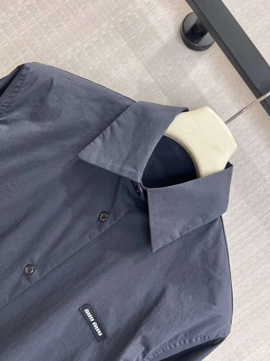 シンプル 合わせやすい ミュウミュウ シャツ 偽物 長袖シャツ トップス ブラック