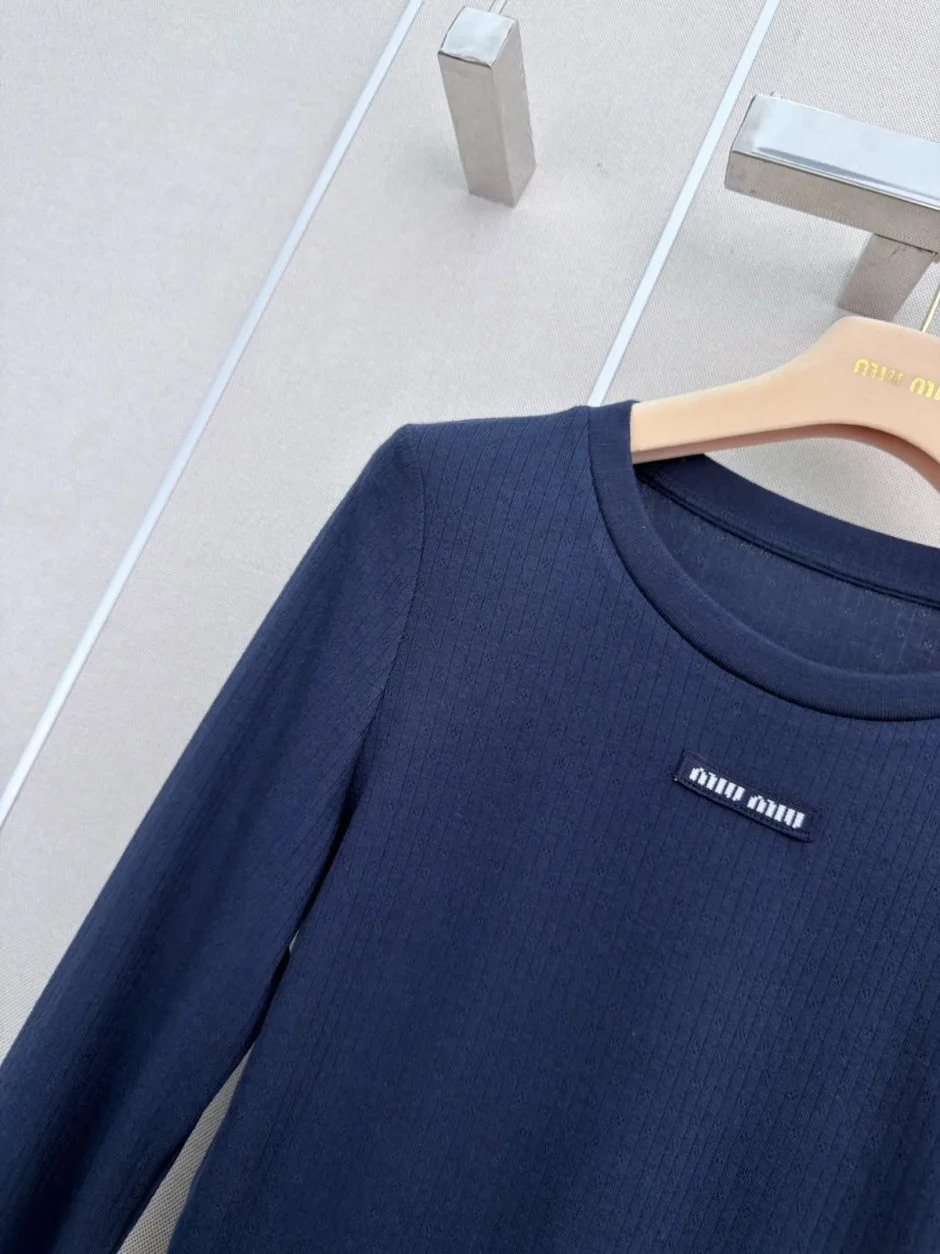 1789179637629575.webp 洗練された ミュウミュウ Tシャツ 偽物 レース付き クロップド カットソー
