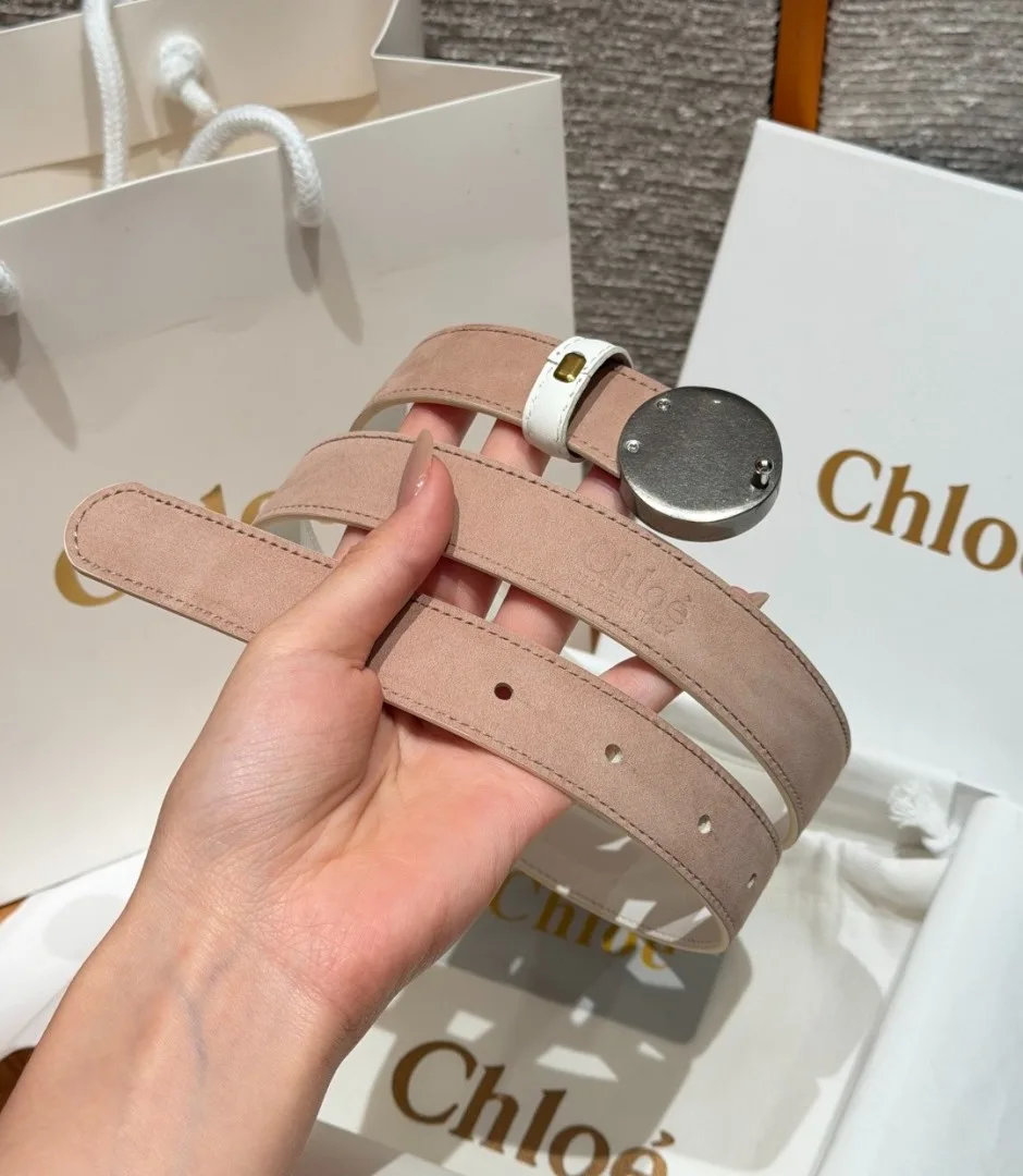 1789308715625801.webp Chloé Horse Medal ベルト クロエ スーパーコピー 合わせやすい 25mm ホワイト